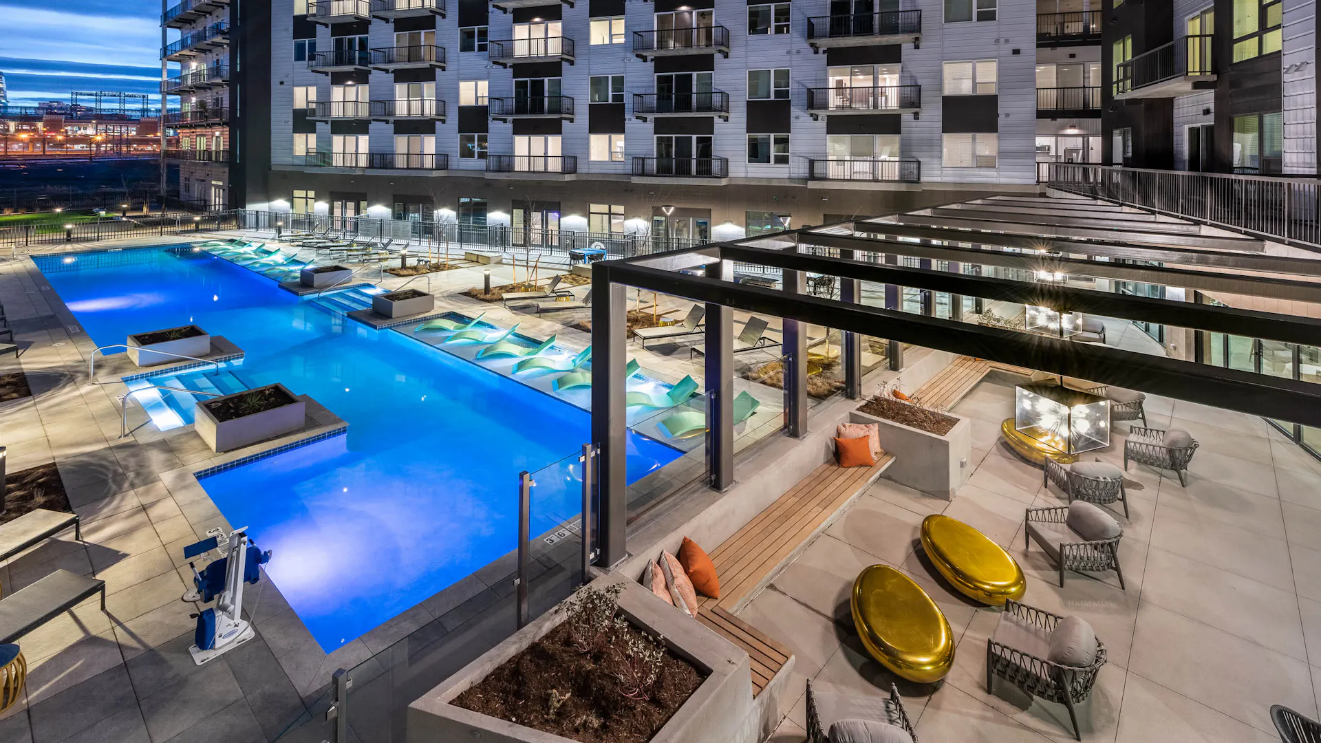 RiNo Apartments in Denver | AMLI Art District