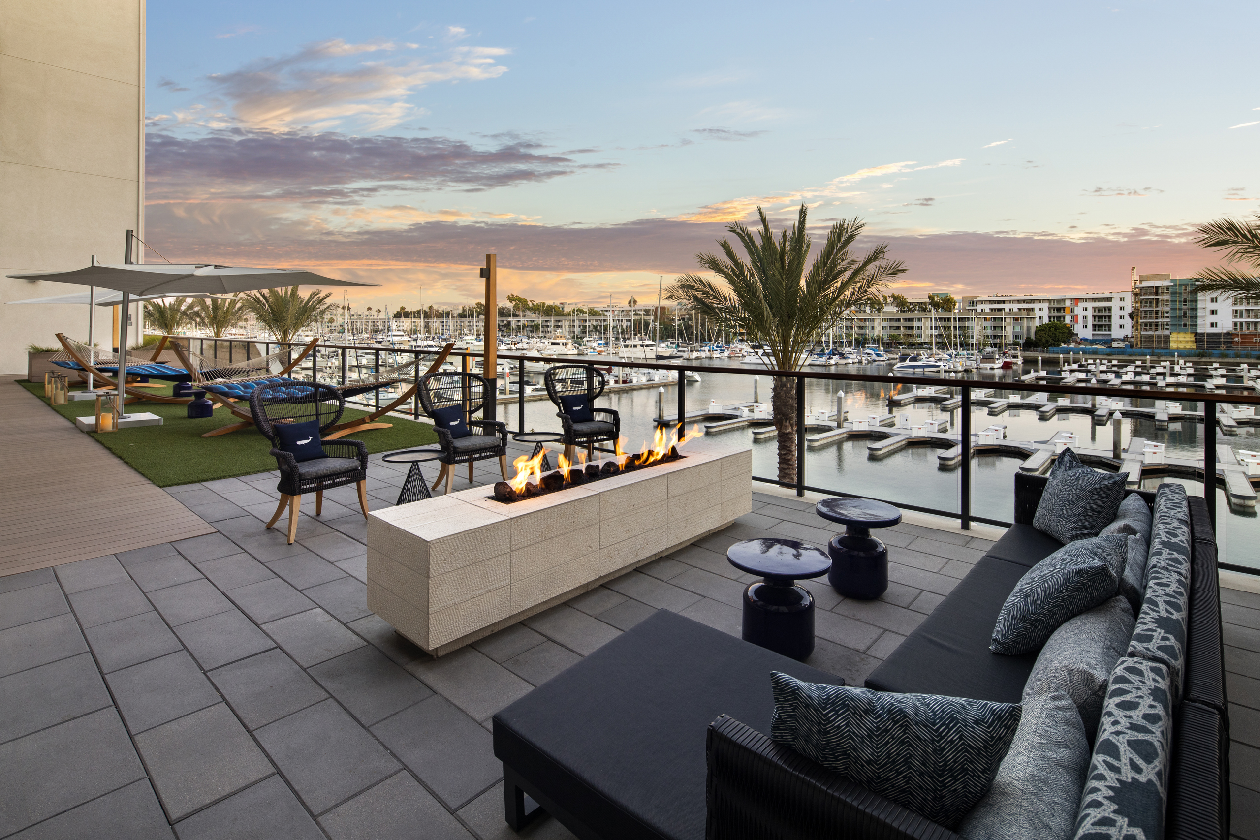 Marina Del Rey Luxury Apartments AMLI Marina Del Rey