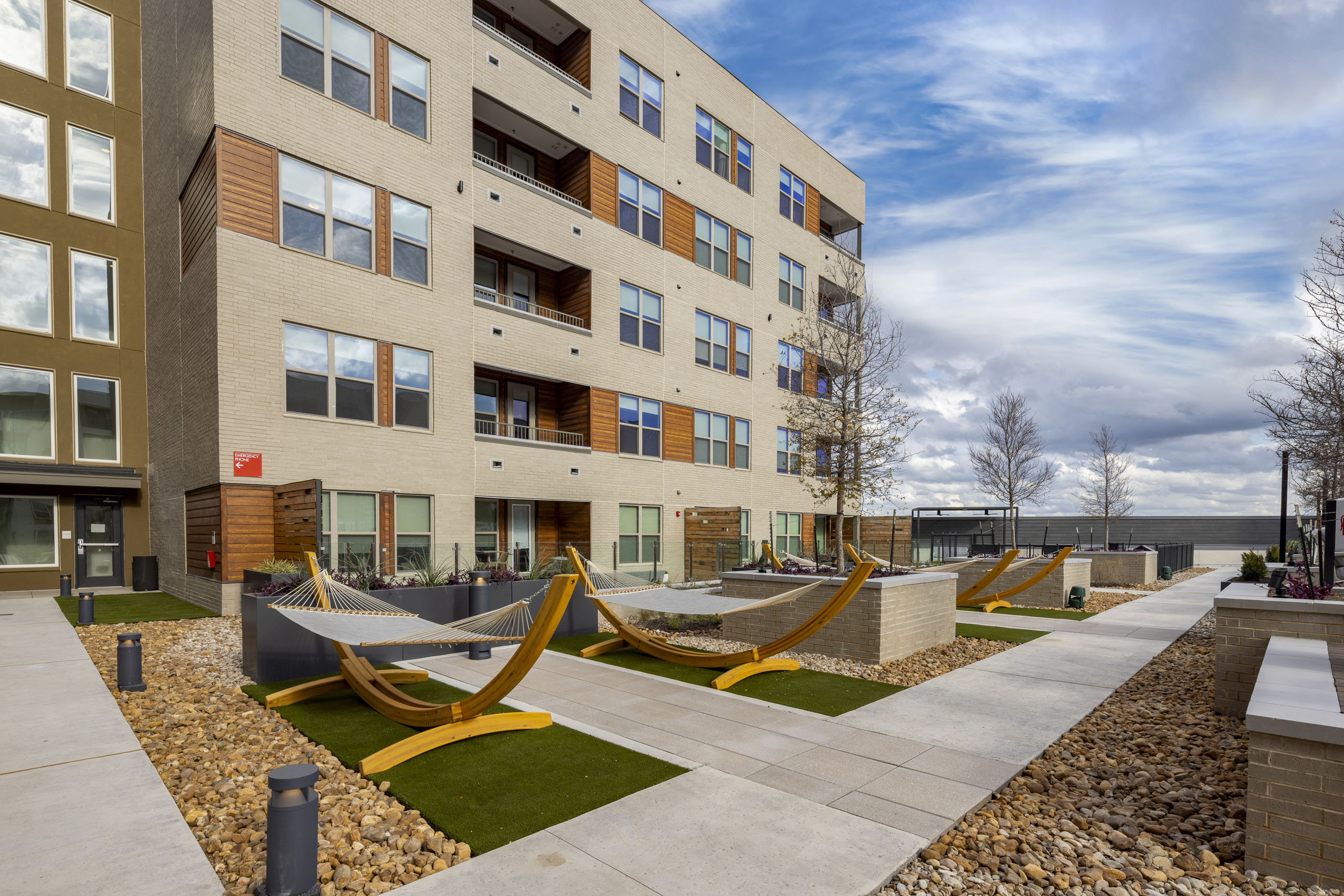 New Luxury Apartments in Mueller AMLI Branch Park