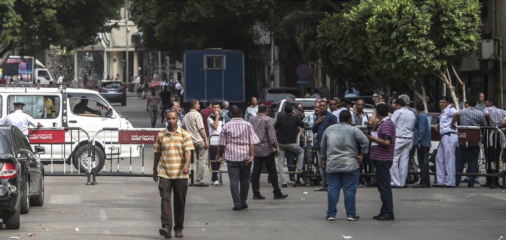 La police égyptienne bloque d'accès au bâtiment du syndicat des journalistes. Le Caire. 03/05/2016 ©KHALED DESOUKI/AFP/Getty Images