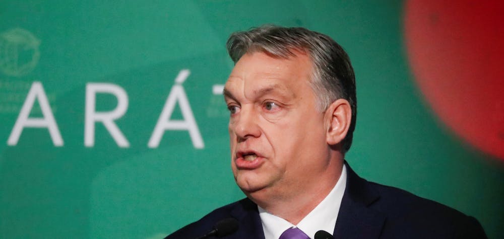 Le Premier ministre hongrois Viktor Orban prend la parole lors d'une conférence d'affaires à Budapest, Hongrie, 10 mars 2020