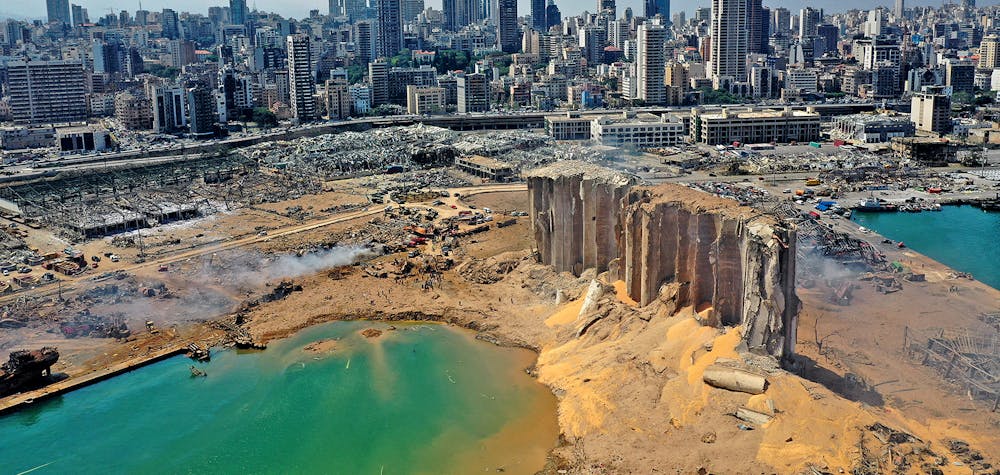 Après l'explosion qui a ravagé le port de Beyrouth, le 4 août 2020