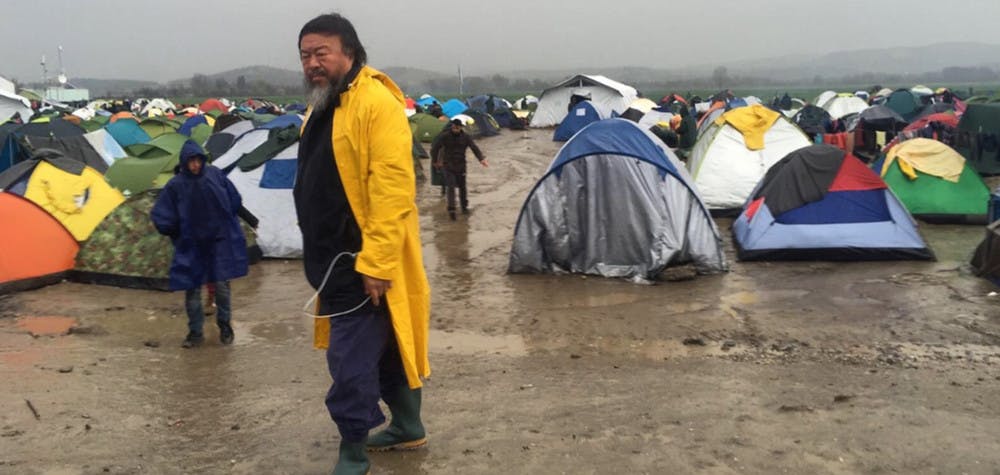 Ai Weiwei en Grèce en 2016 lors du tournage du film Human Flow