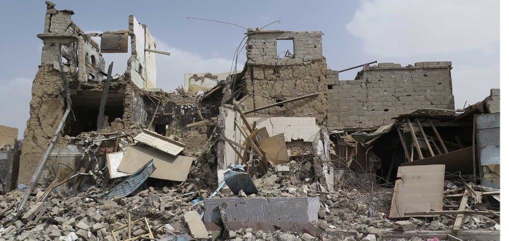 Des bâtiments civils détruits à Sa'da City / Yémen.