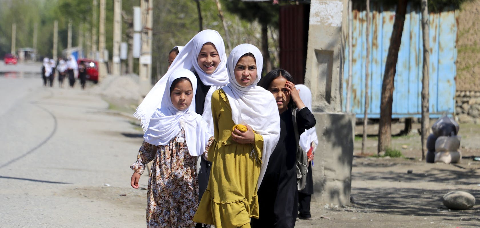 8abc2d46-db86-4833-923a-c21bc7d5615d_femmes+afghanes-min.jpg?auto=compress,format&rect=0,74,5176,2465&w=1680&h=800