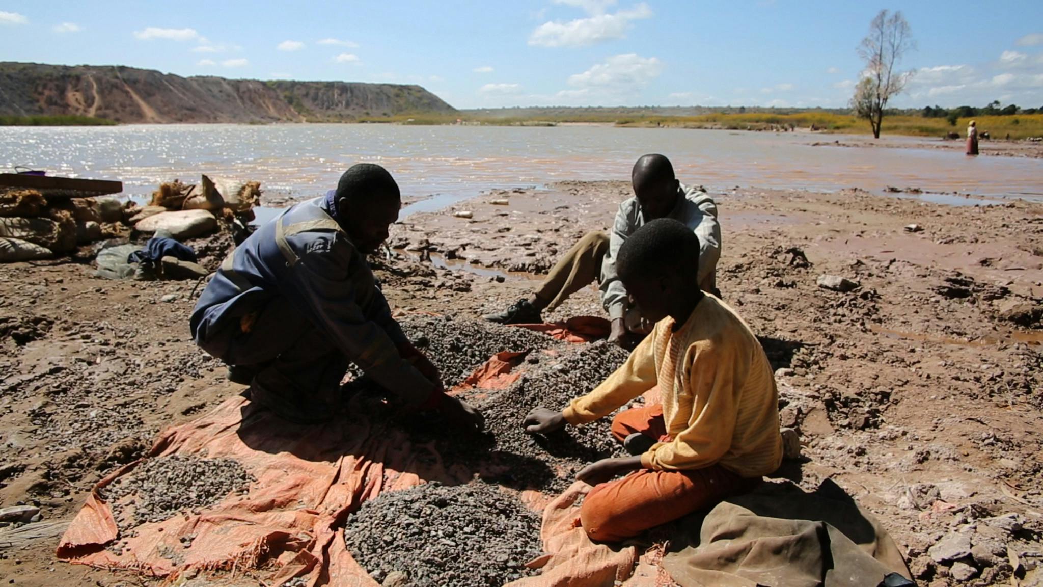 Extraction artisanale de Cobalt en RDC