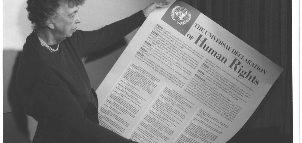 Eleanor Roosevelt et la Déclaration universelle des droits de l'homme (photo 1949)