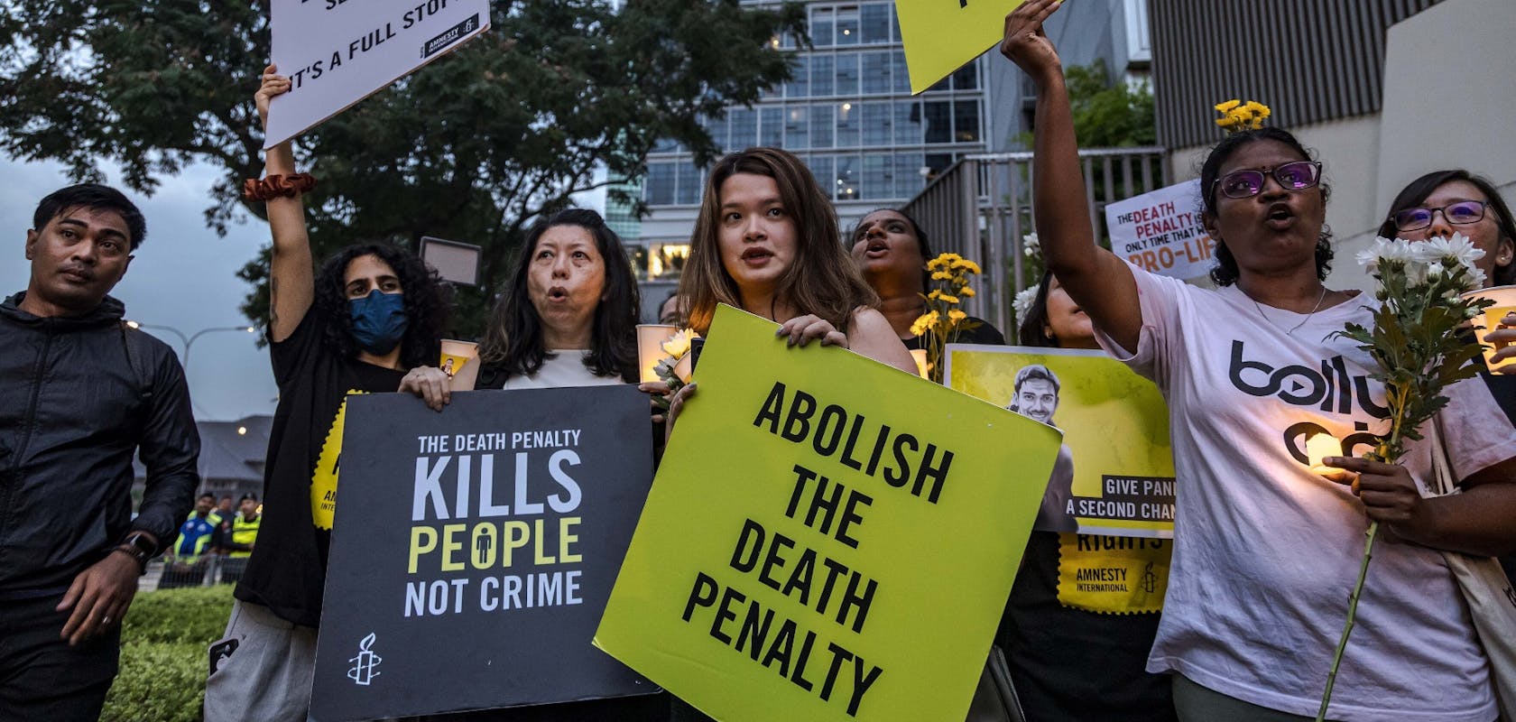 Z_PWtndAxsiBwZ82_DeathPenaltyProtestMalaysia2025.jpeg?auto=format%2Ccompress&rect=0%2C327%2C1900%2C905&w=1680&h=800