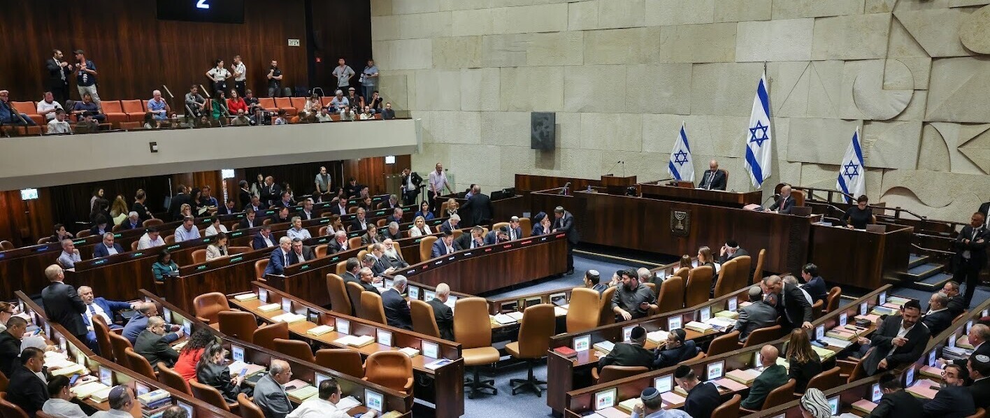 Israël, la Knesset, les députés votent en première lecture l'imposition de la peine de mort pour les terroristes. 