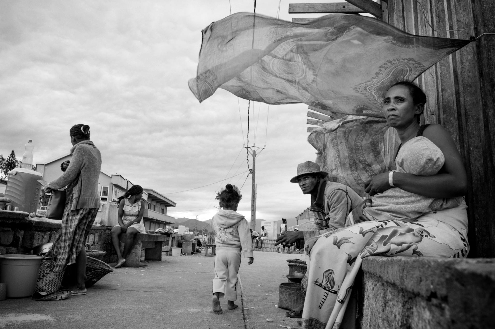 Amnesty International France - Madagascar
Le sud de Madagascar est en crise. La région sud du pays, communément appelée Le Grand Sud, connaît actuellement la pire sécheresse depuis 40 ans. Plus d'un million de personnes sont au bord de la famine