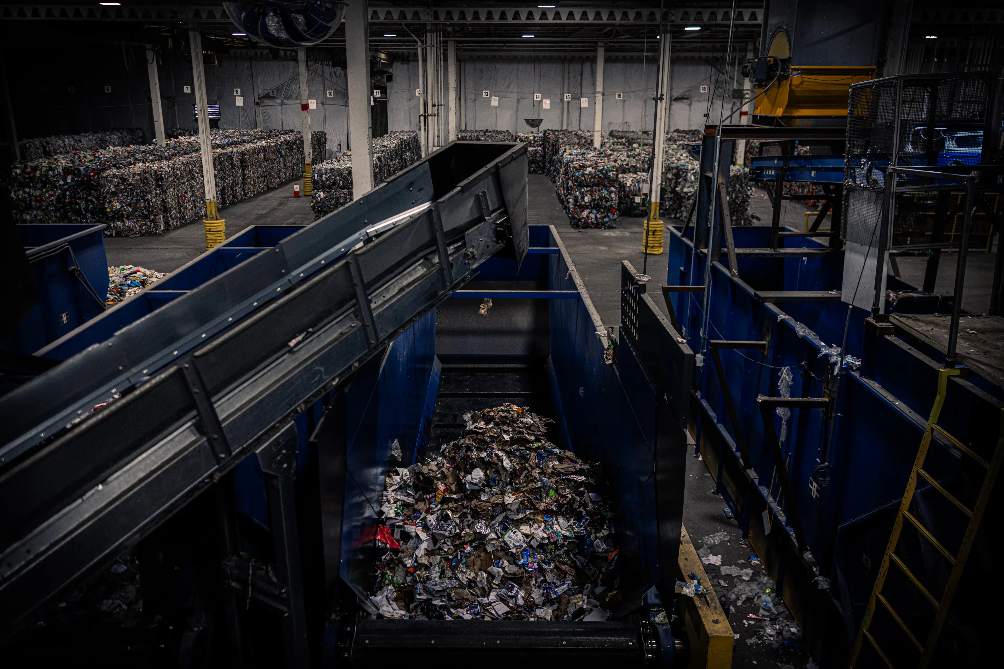 Trash being sorted by AMP Sortation technology