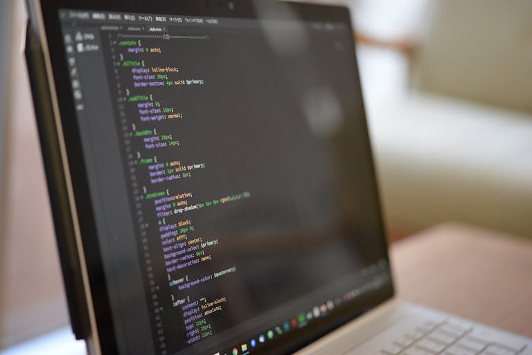 現場で多く使われるプログラミング言語一覧 種類別に詳しく解説 アンドエンジニア