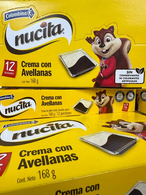 Nucita y golosinas colombianas