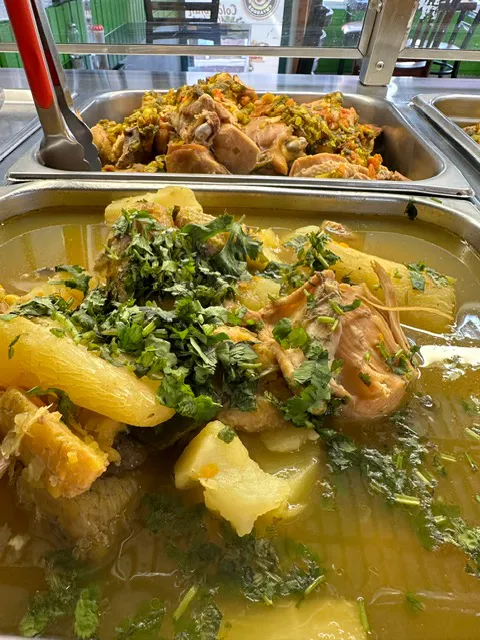 Sancocho servido en un plato