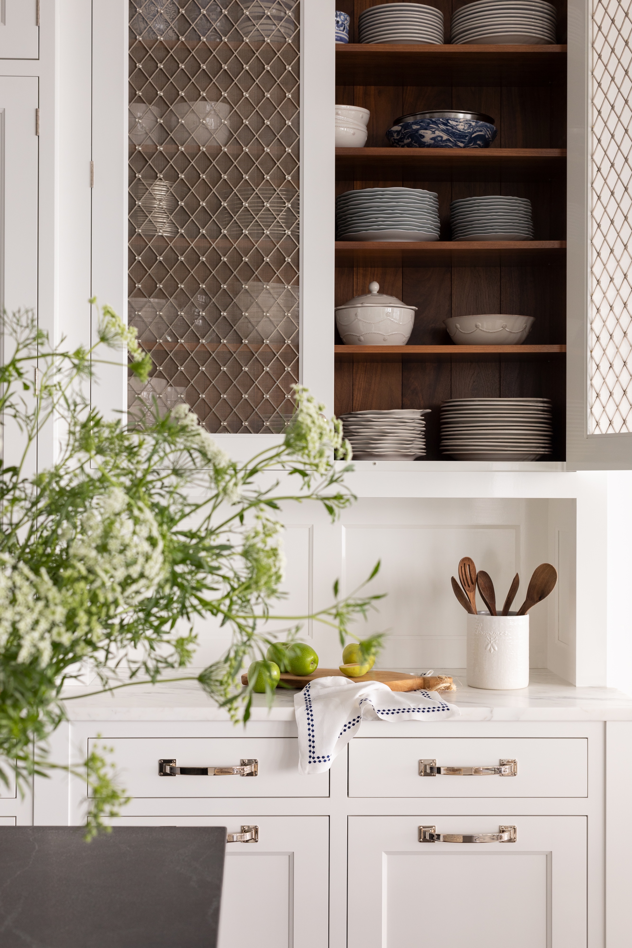 Andrea Goldman Luxury Interior Design Firm Chicago Coastal Residence Openplan Kitchen Cabinets