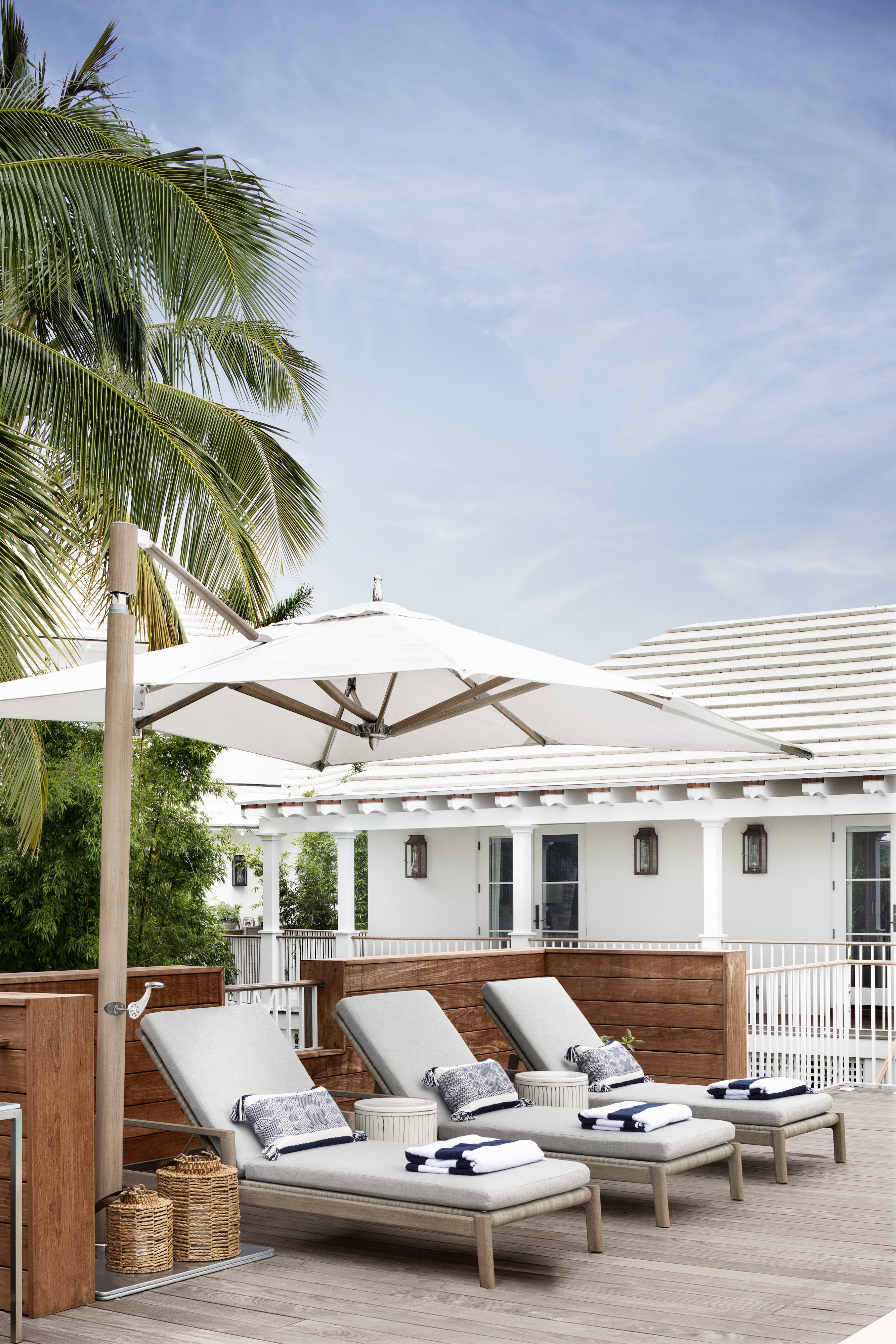 nNYClf9n OQ Andrea Goldman Luxury Interior Design Firm Chicago Floridian Guest House Poolside Loungers