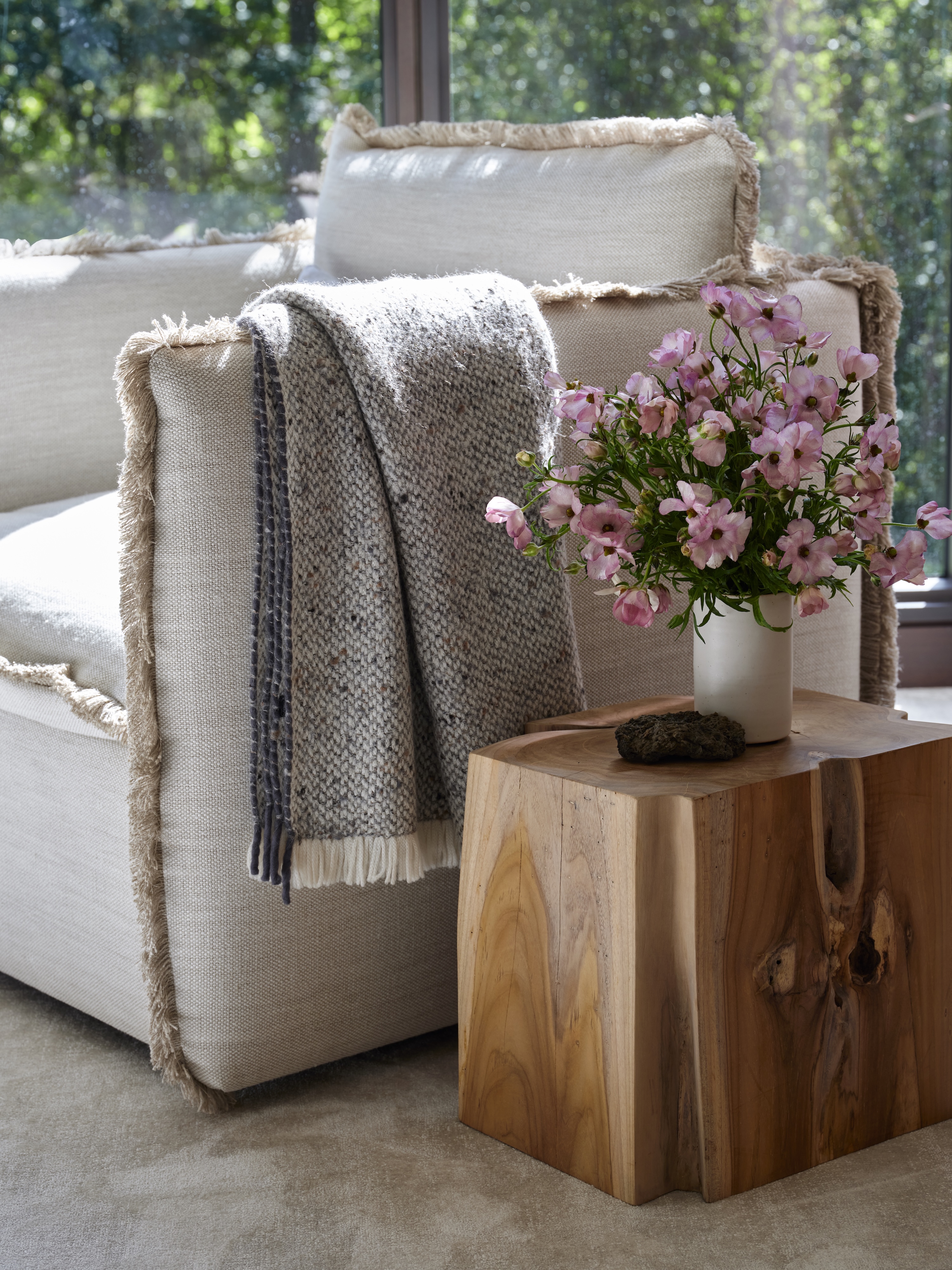 Oq Andrea Goldman Luxury Interior Design Firm Chicago Gallery Residence Bedroom Sofa