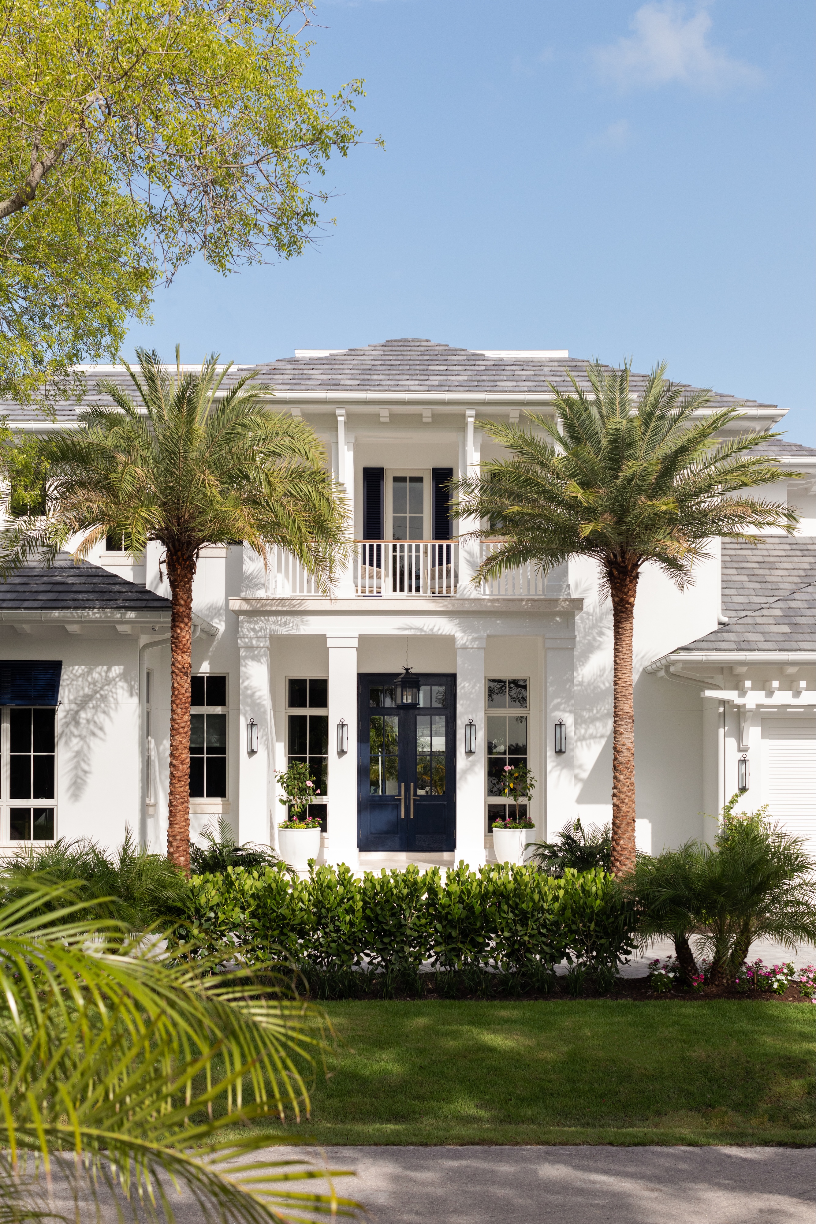 Pt Andrea Goldman Luxury Interior Design Firm Chicago Naples Vacation Home Exterior Front