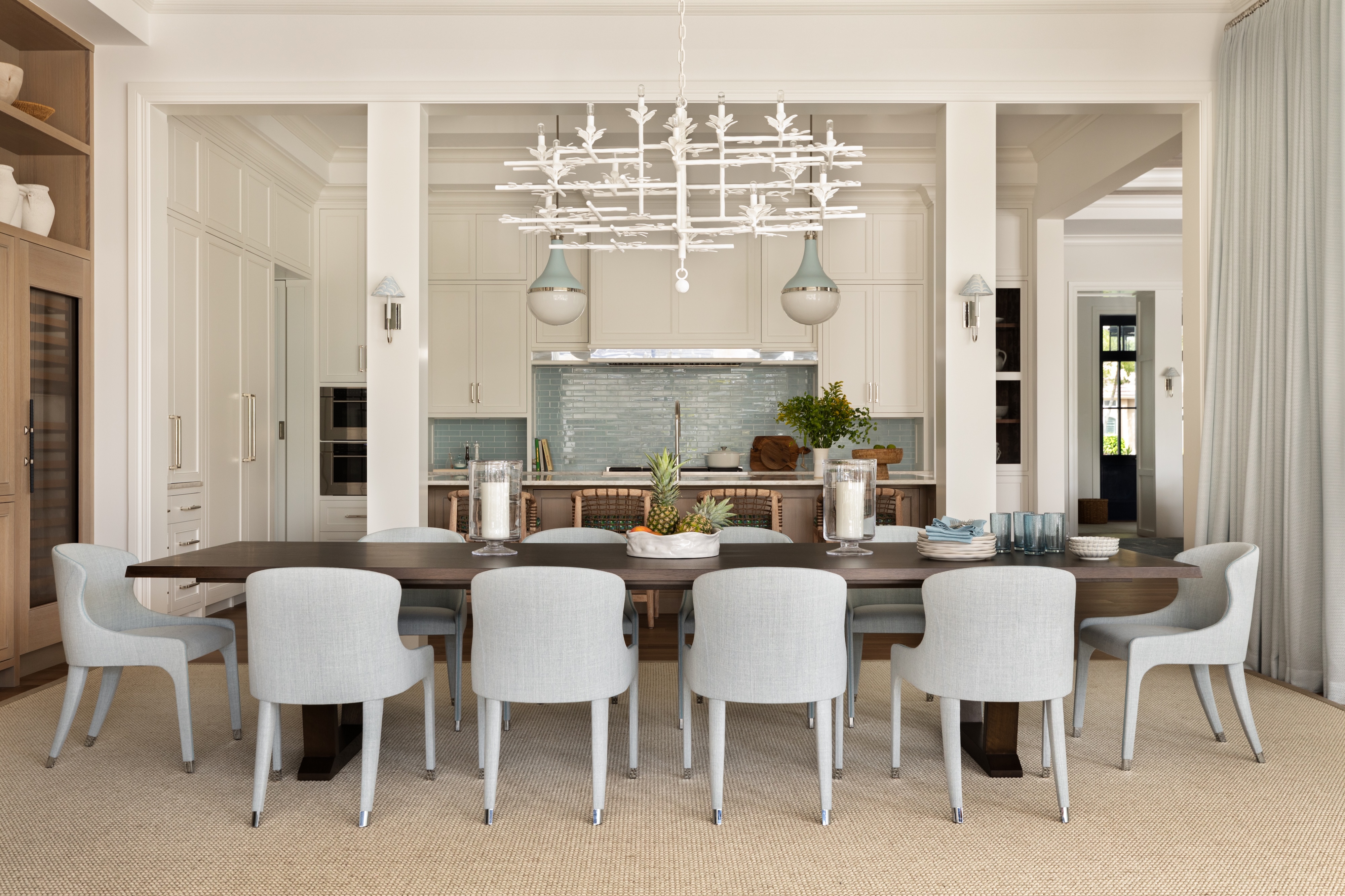 HNYClf9n Py Andrea Goldman Luxury Interior Design Firm Chicago Naples Vacation Home Openplan Dining
