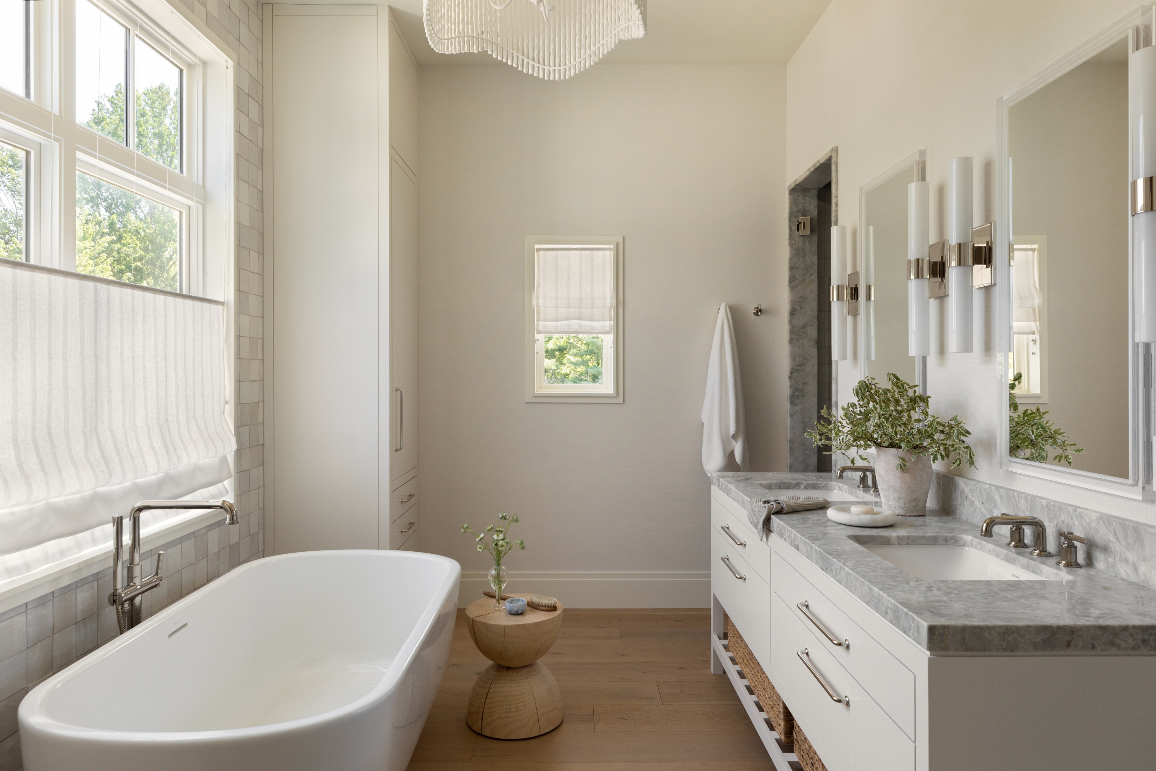 QX Andrea Goldman Luxury Interior Design Firm Chicago Chavin Bathroom