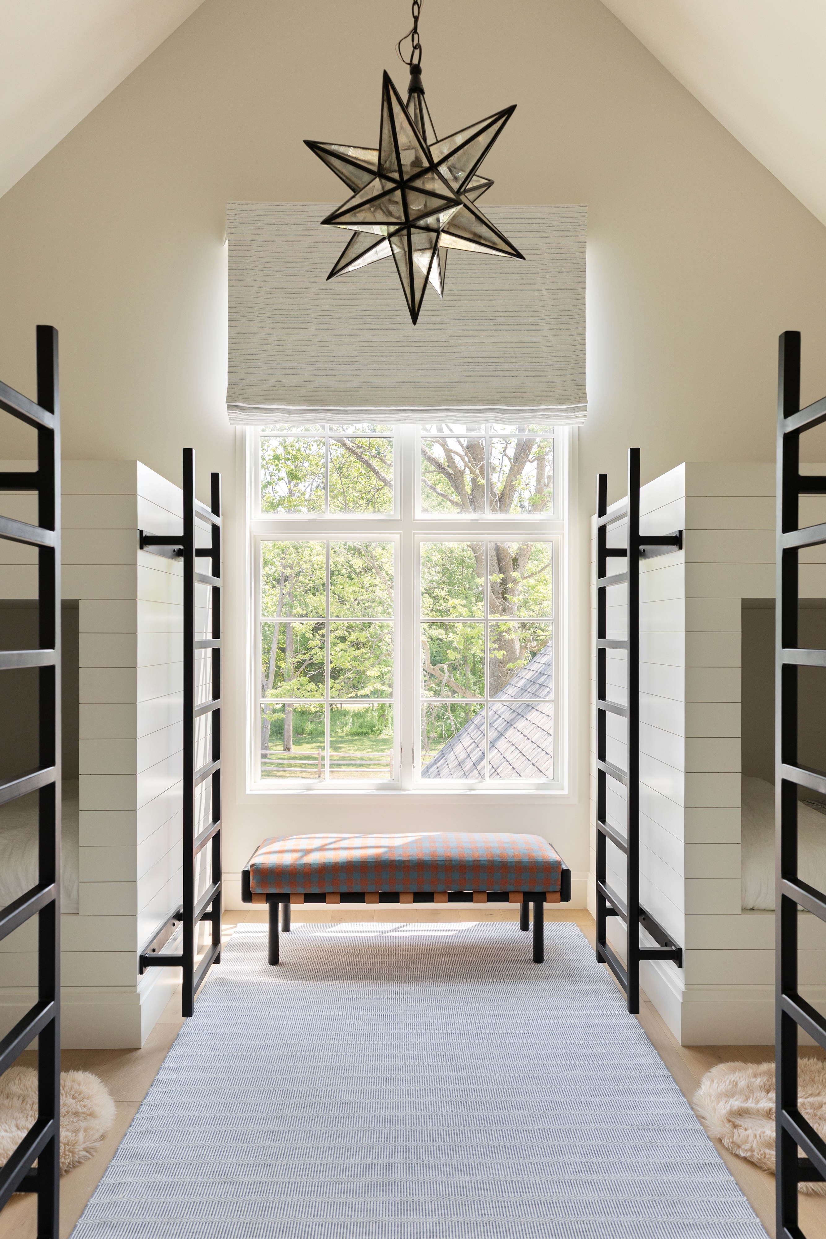 Qd Andrea Goldman Luxury Interior Design Firm Chicago Chavin Guestroom Bunkbeds