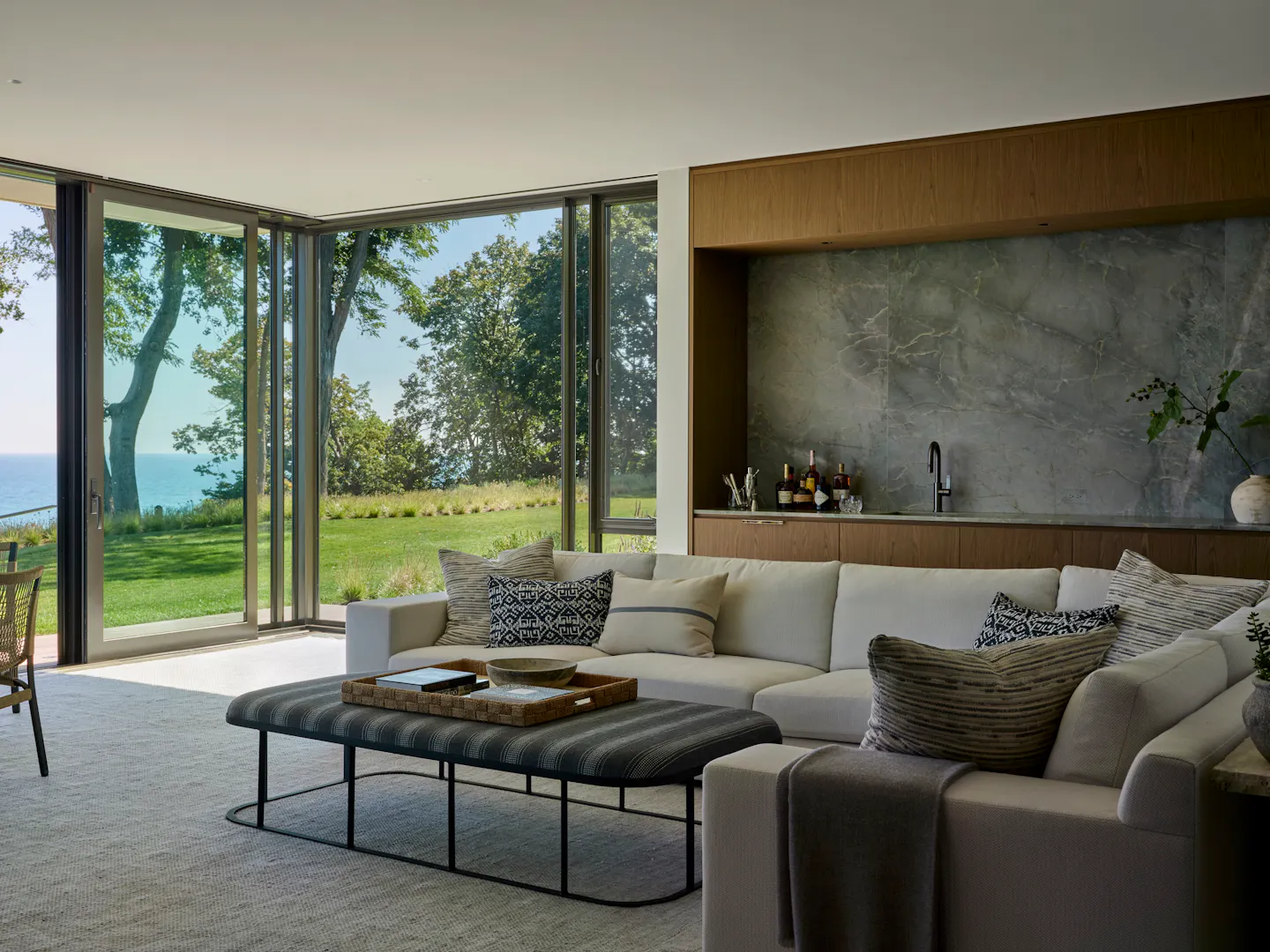 Ye Andrea Goldman Luxury Interior Design Firm Chicago The Evergreen House Openplan Livingroom Bar