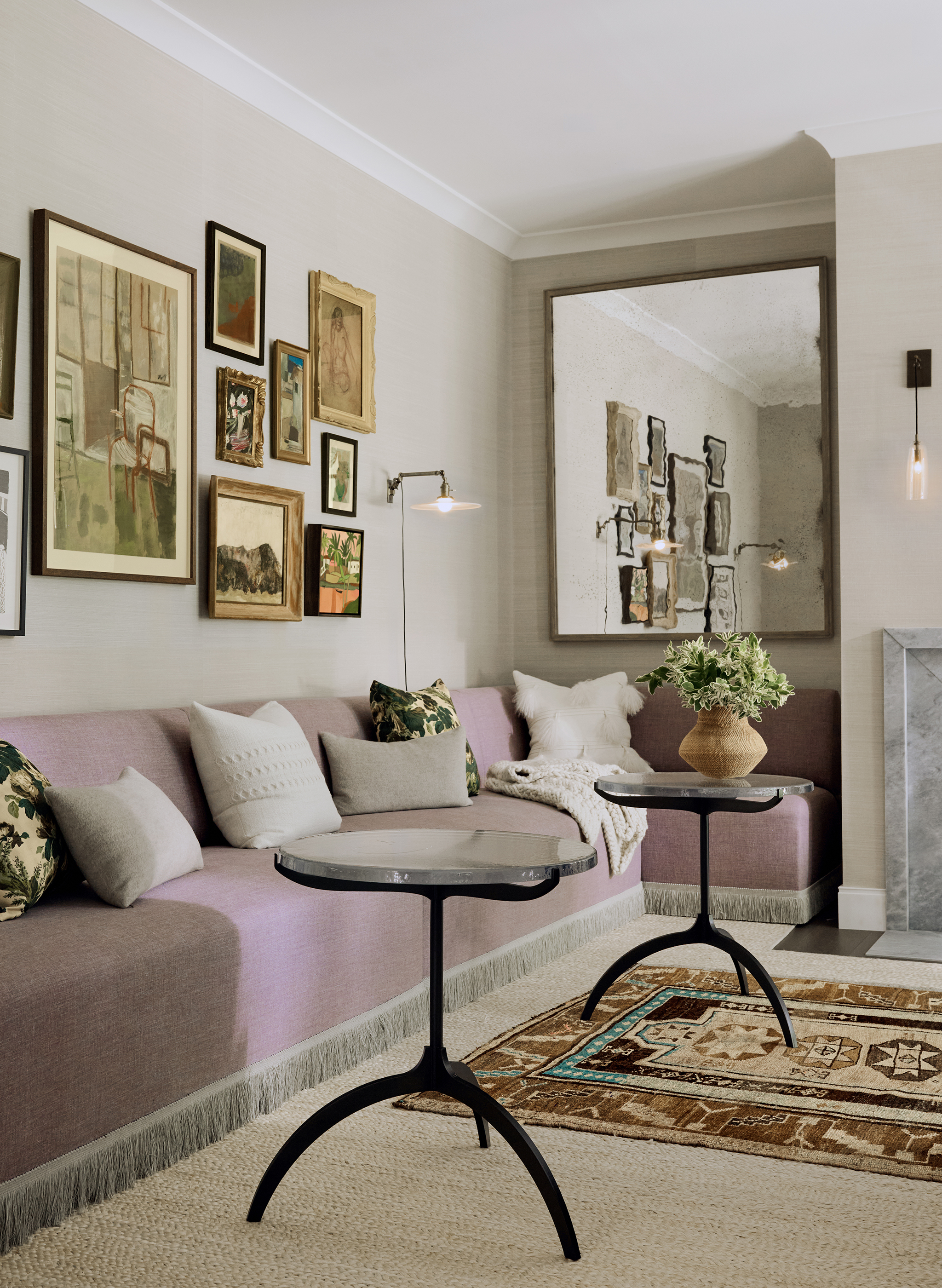 c10LwU Andrea Goldman Luxury Interior Design Firm Chicago A Tale of Two Houses Sitting Room 1
