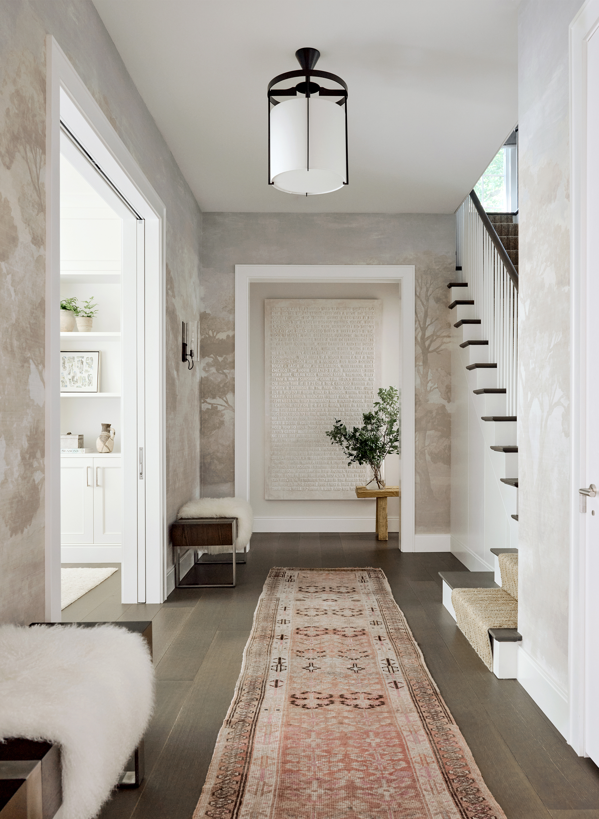 OIox8jN7JhfWrn Andrea Goldman Luxury Interior Design Firm Chicago A Tale Primary Hallway 1