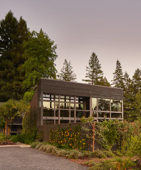 Andrew-Mann-Architecture-California-Sonoma-Retreat-Exterior-viii