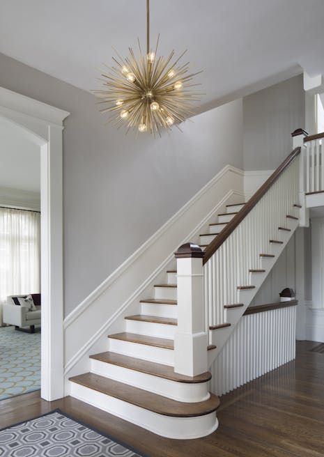 Andrew-Mann-Architecture-California-Urban-Style-Staircase-with-Lighting-Fixture