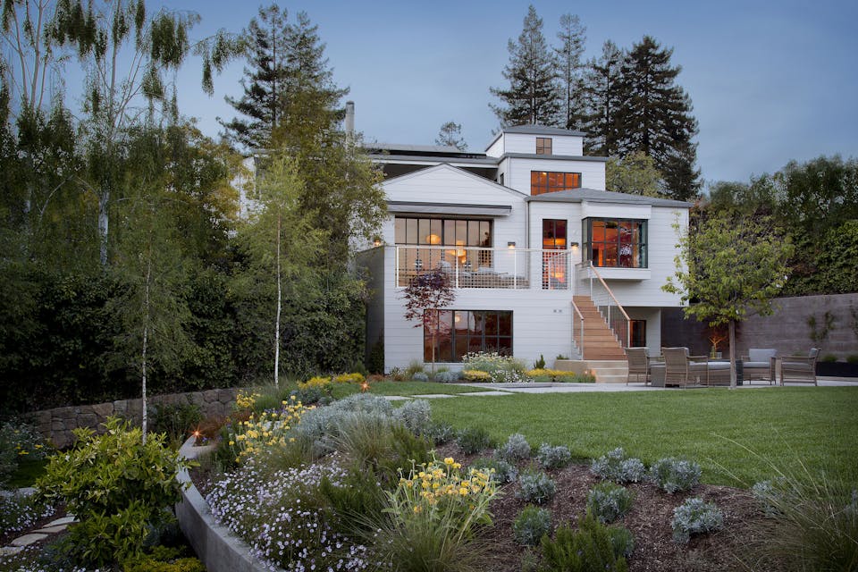Andrew-Mann-Architecture-California-House-For-an-Artist-Exterior-with-Garden-View