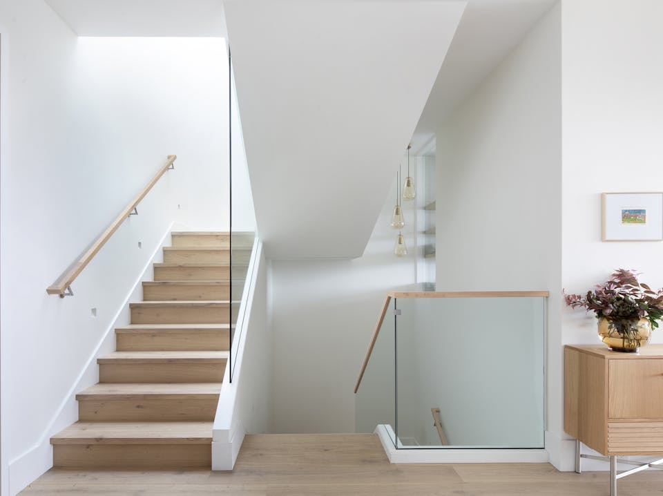 Andrew-Mann-Architecture-California-Noe-Valley-Perch-Staircase-with-Cabinet