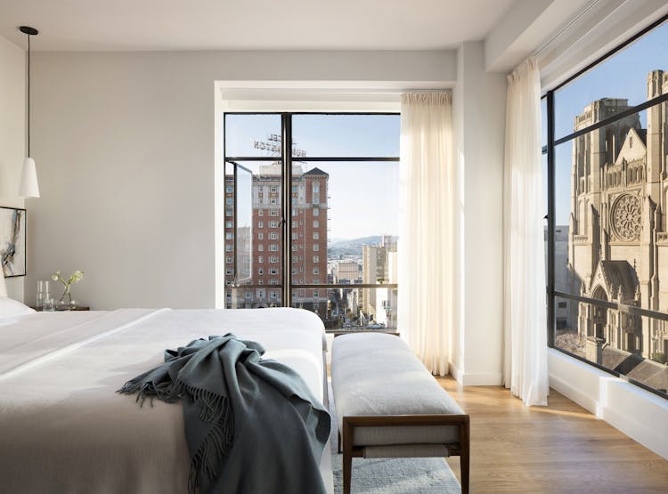 Andrew-Mann-Architecture-California-Nob-Hill-Pied-à-terre-Bedroom-with-Church-View
