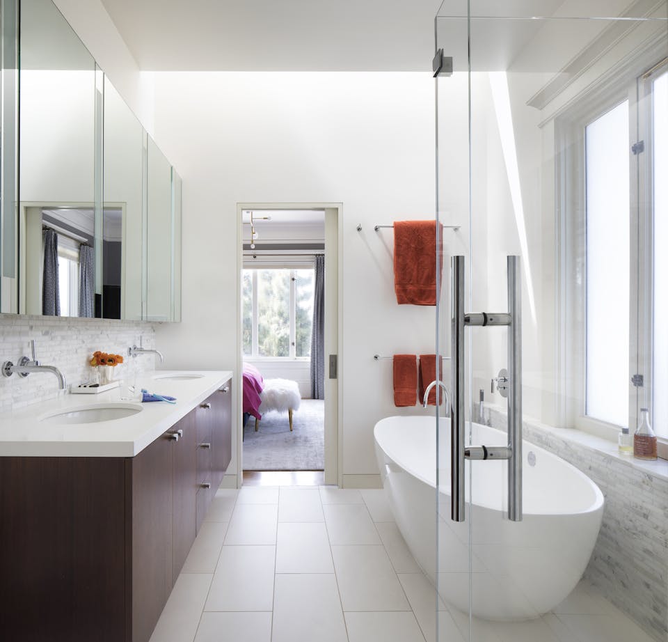 Andrew-Mann-Architecture-California-Urban-Style-Bathroom