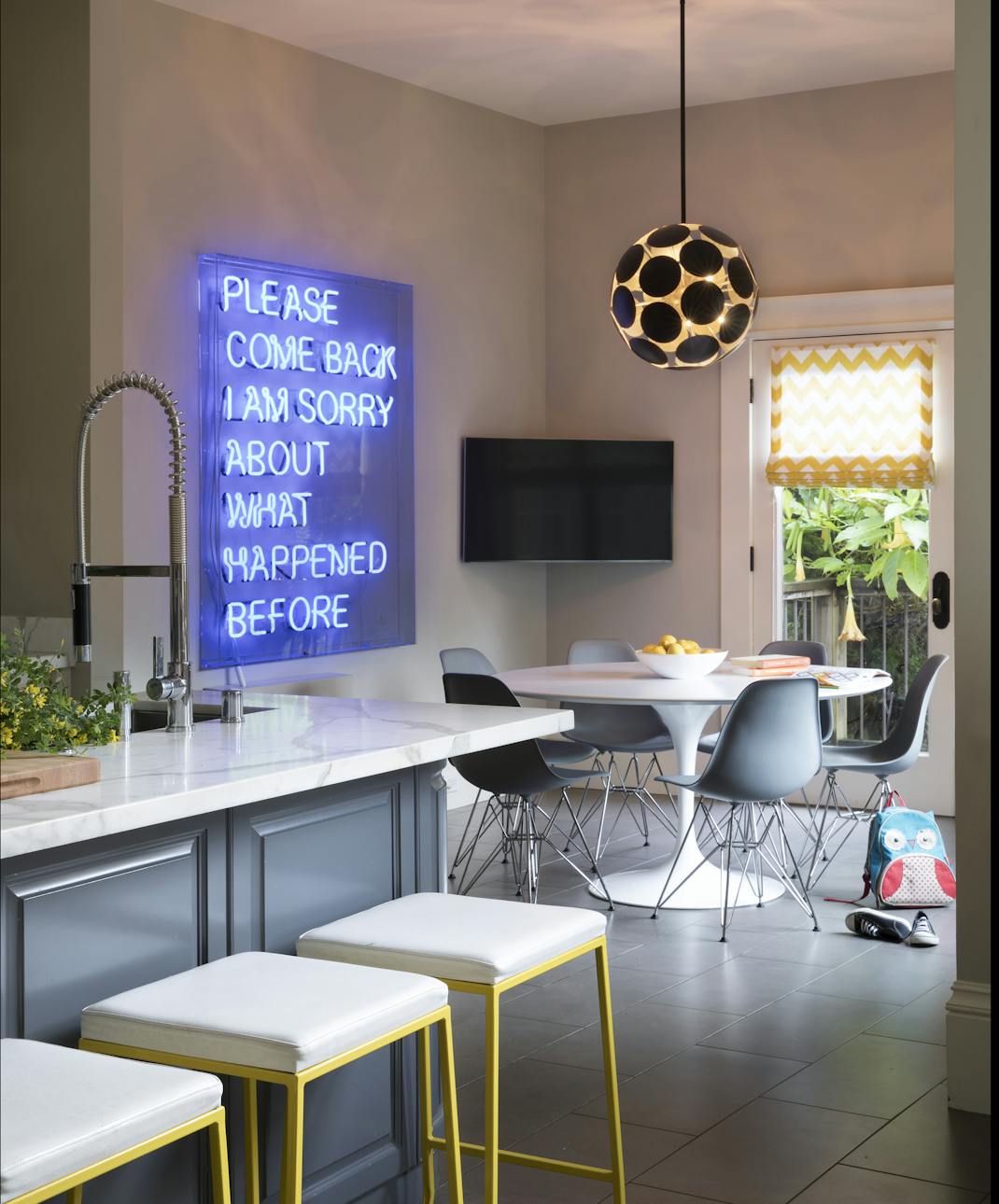Andrew-Mann-Architecture-California-Urban-Style-Kitchen-Dining-Nook