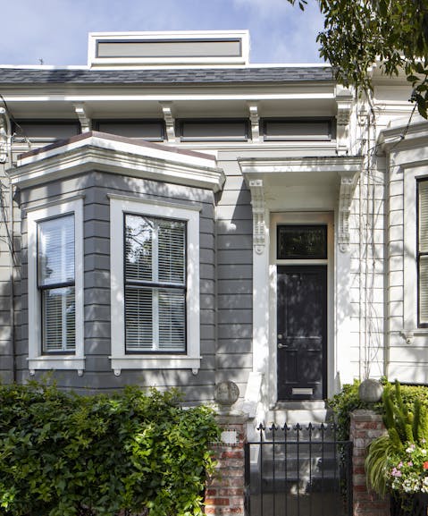 Andrew-Mann-Architecture-California-Historic-Cottage-Row-Exterior-with-Shingles