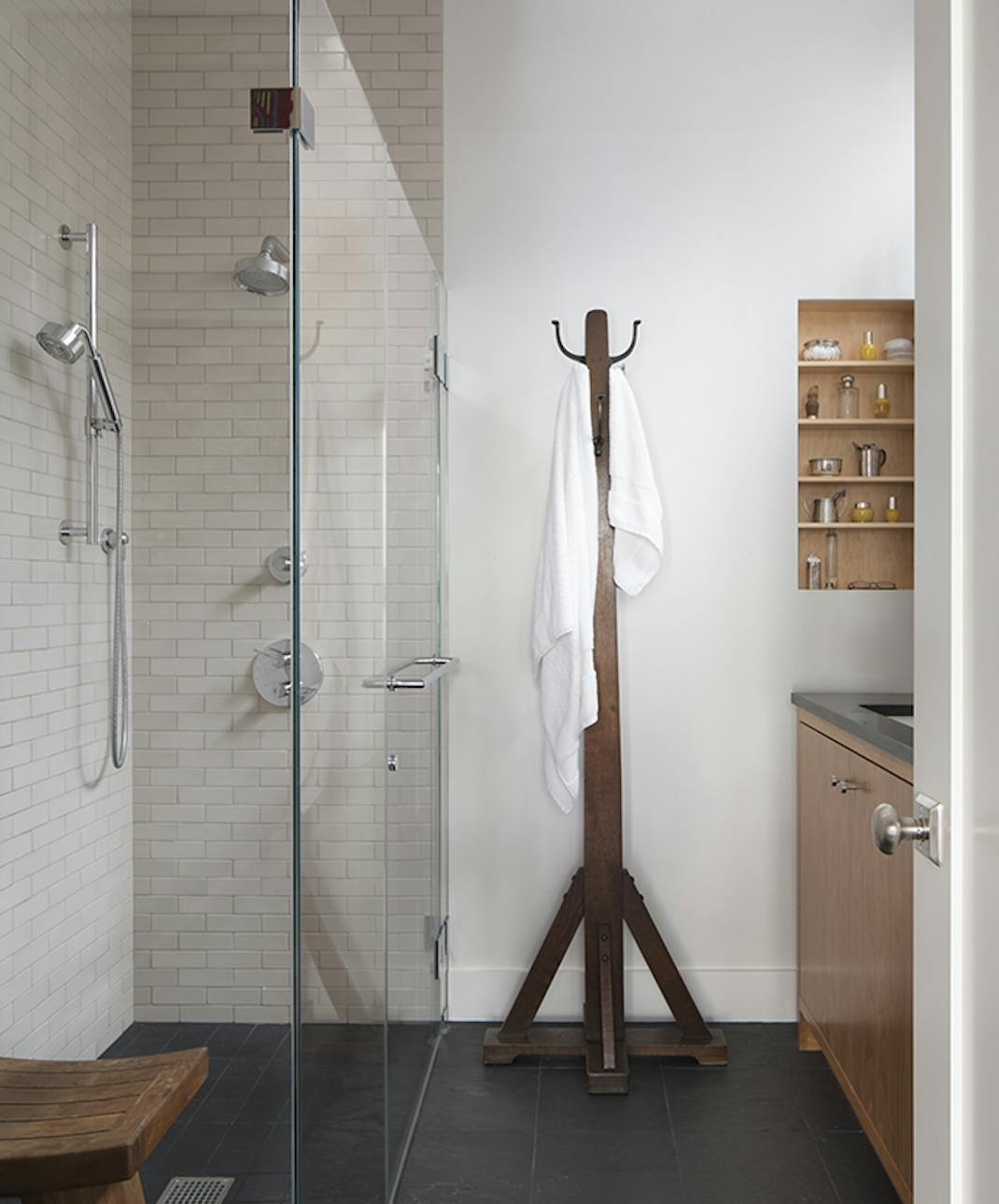 Andrew-Mann-Architecture-California-Modern-Craftsman-Bathroom-Towel-Stand-Wooden