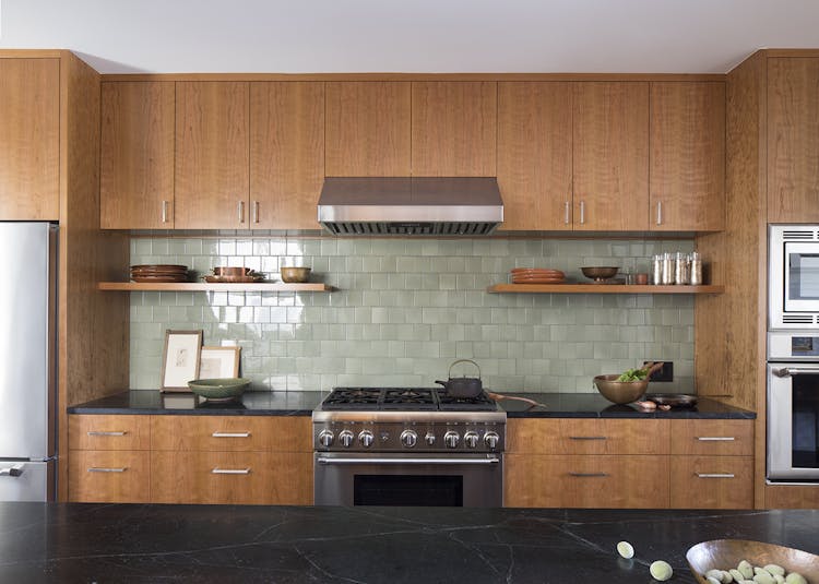 Andrew-Mann-Architecture-California-Modern-Craftsman-Ktichen-Backsplash