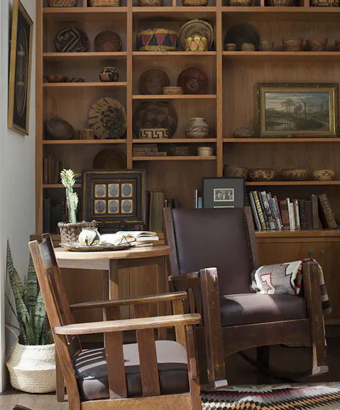 Andrew-Mann-Architecture-California-Modern-Craftsman-Partial-View-Shelves-with-Baskets