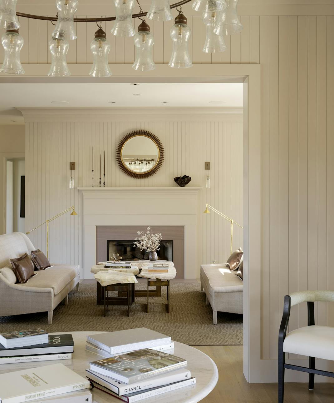 Andrew-Mann-Architecture-California-Wine-Country-Living-Room-from-Foyer