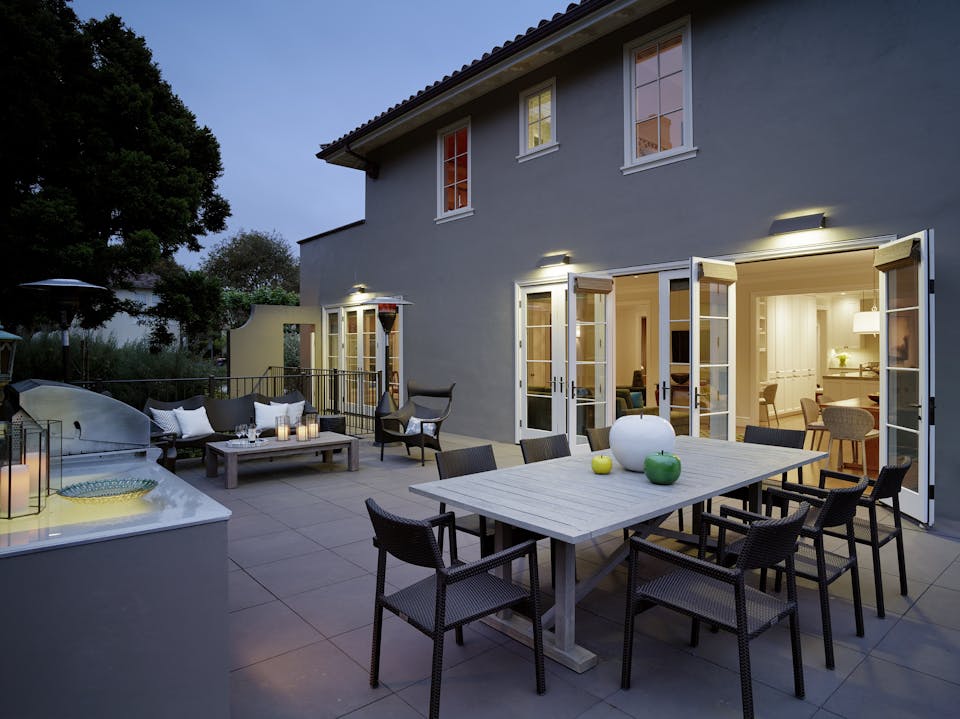 Andrew-Mann-Architecture-California-Spanish-Revival-Back-Patio-with-Grill