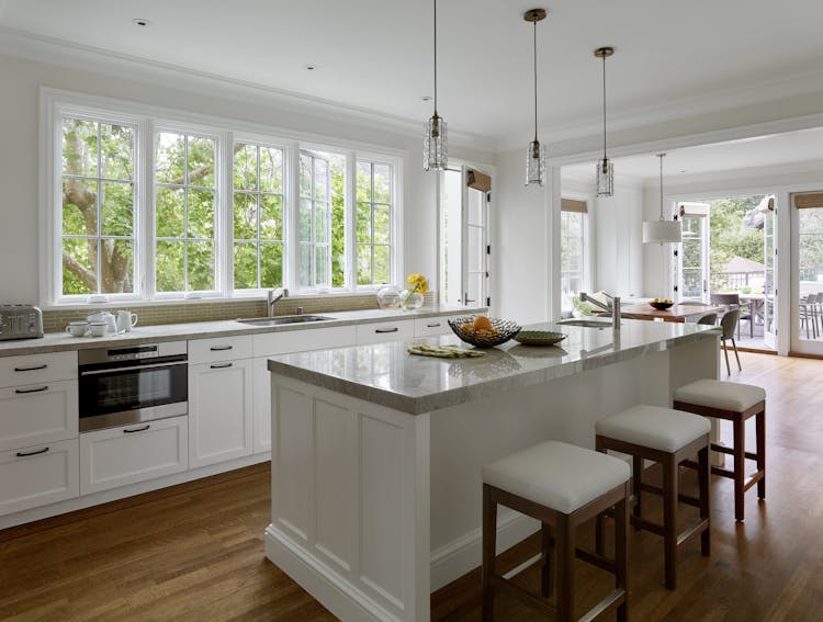Andrew-Mann-Architecture-California-Spanish-Revival-Kitchen-Island