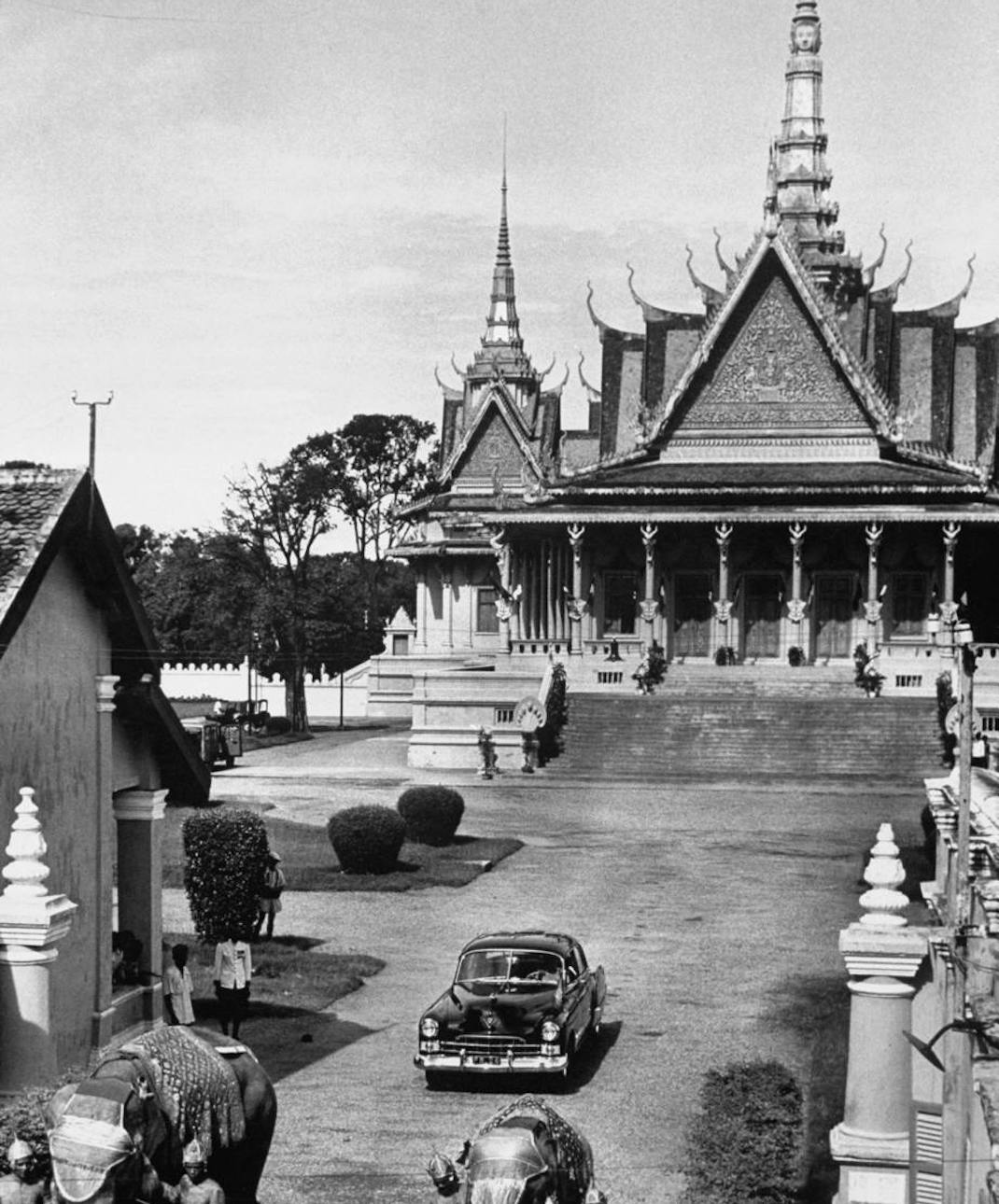 Andrew-Mann-Architecture-Wat-Khmer-Kampuchea-Krom-Buddhist-Temple-6