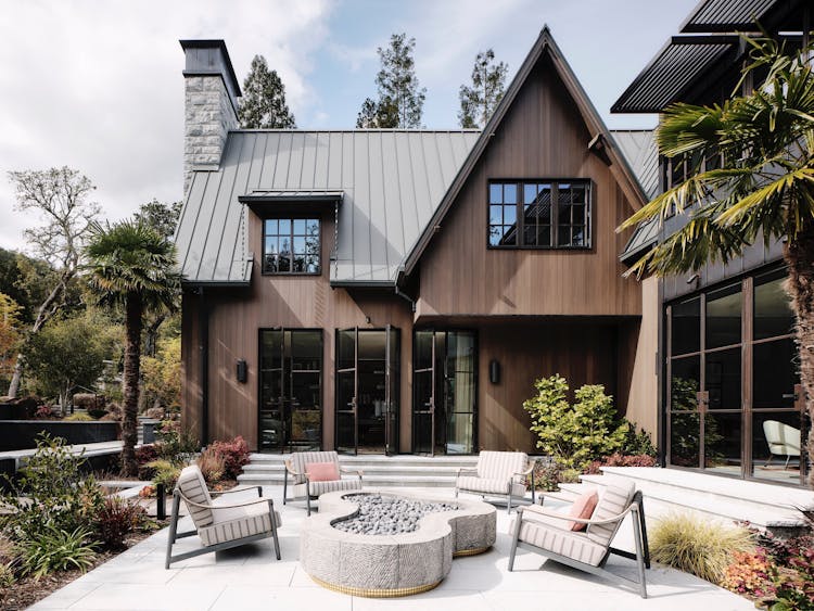 Andrew-Mann-Architecture-California-Woodlands-Estate-Exterior