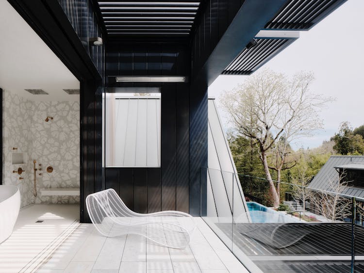 Andrew-Mann-Architecture-California-Woodlands-Estate-Master-Bathroom