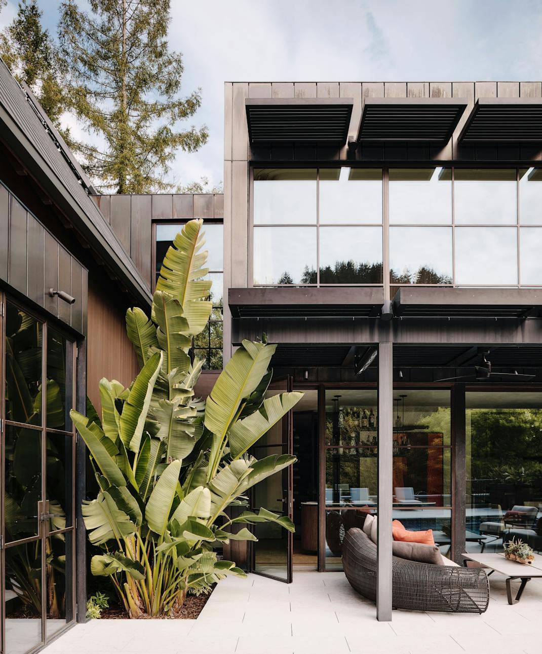 Andrew-Mann-Architecture-California-Woodlands-Estate-Patio