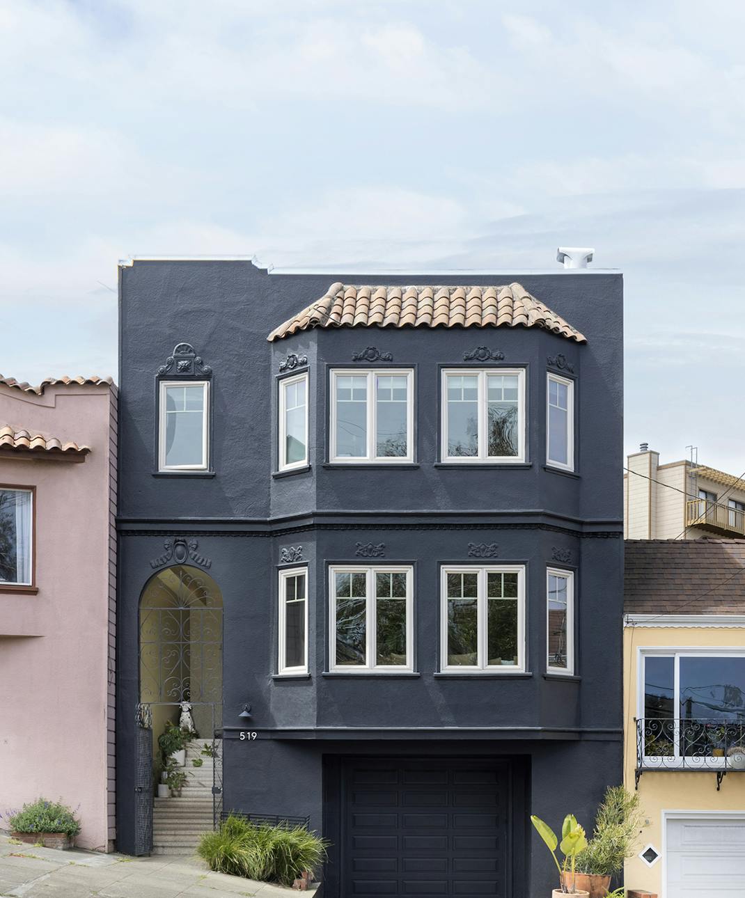 Andrew-Mann-Architecture-California-Sunset-Edwardian-Exterior