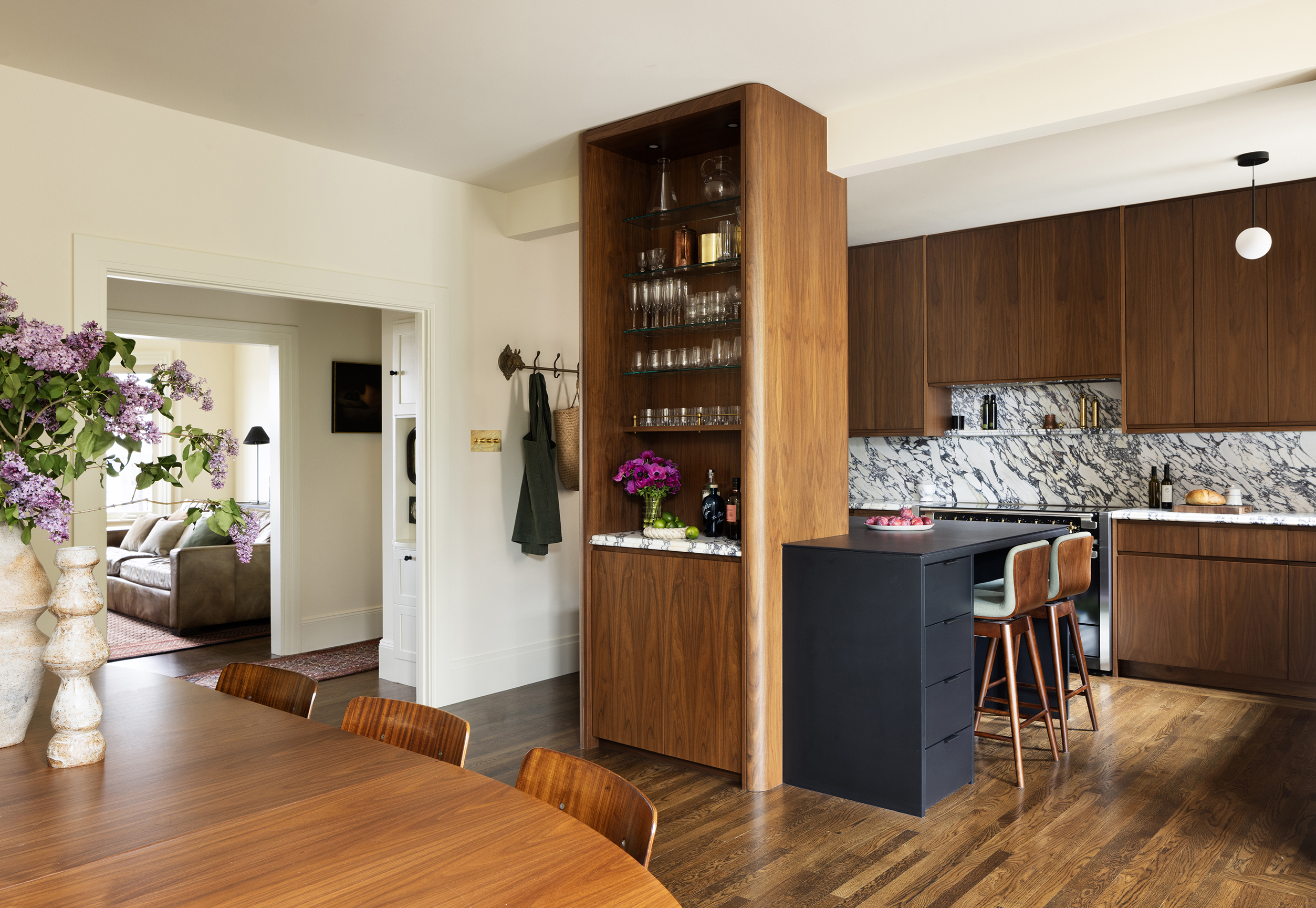 Andrew-Mann-Architecture-California-Sunset-Edwardian-Kitchen-Overall