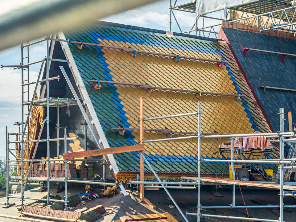 Andrew-Mann-Architecture-California-Wat-Khmer-Kampuchea-Krom-Temple-Exterior-Roof-Tile