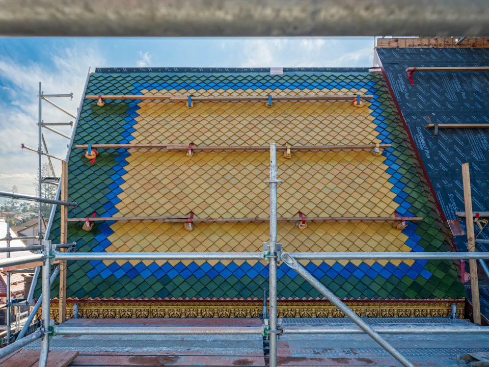 Andrew-Mann-Architecture-California-Wat-Khmer-Kampuchea-Krom-Temple-Exterior-Roof-Tile-II